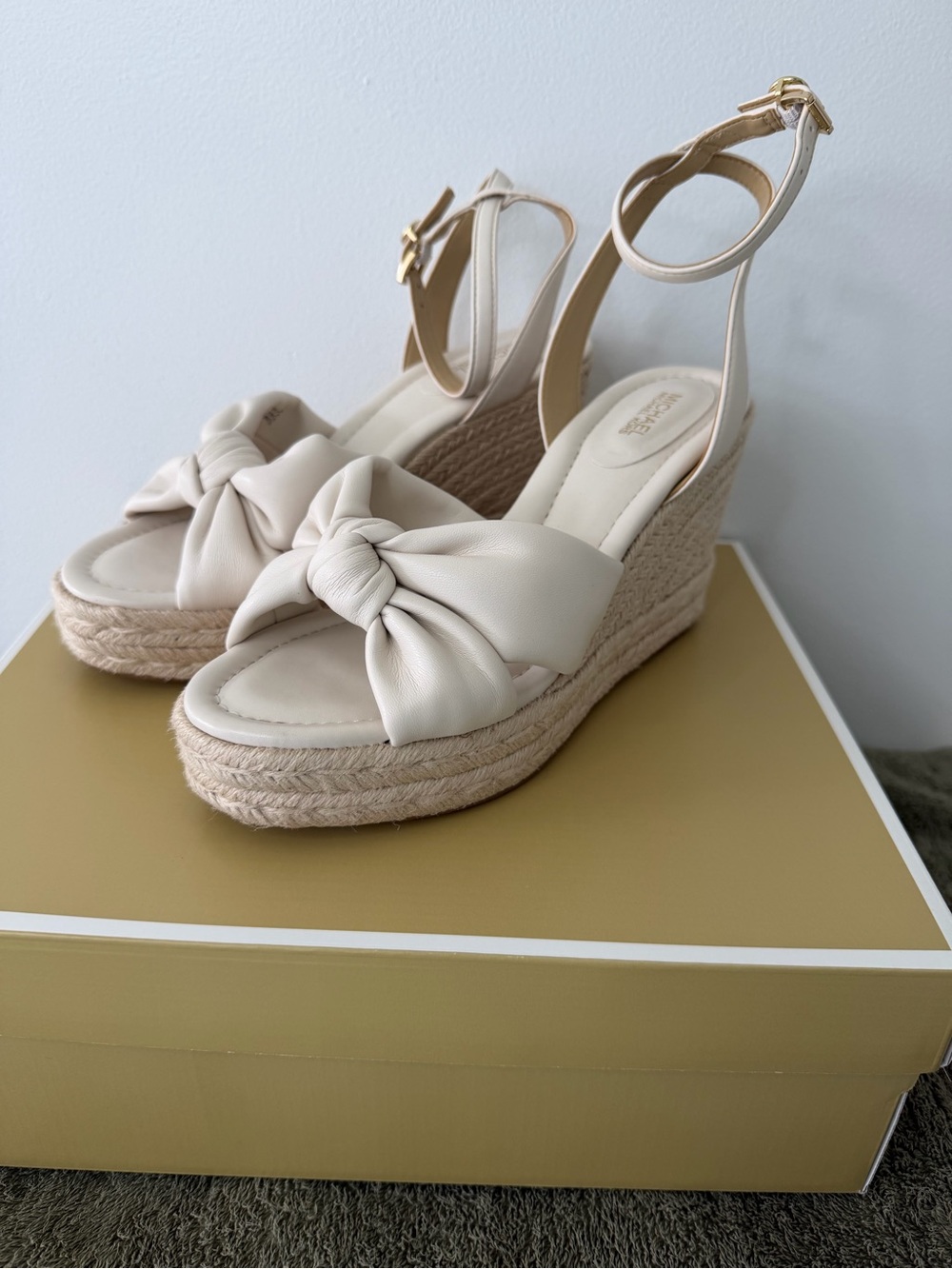 Elena Wedge Sandal with Knot Detail - Cream